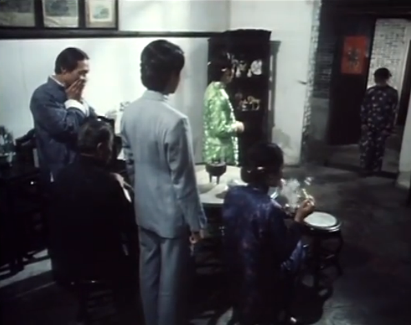 G8怀旧社区分享[香港][岁月河山之我家的女人][百度网盘][MP4 -780M]1980年[国语中字] 第3张截图