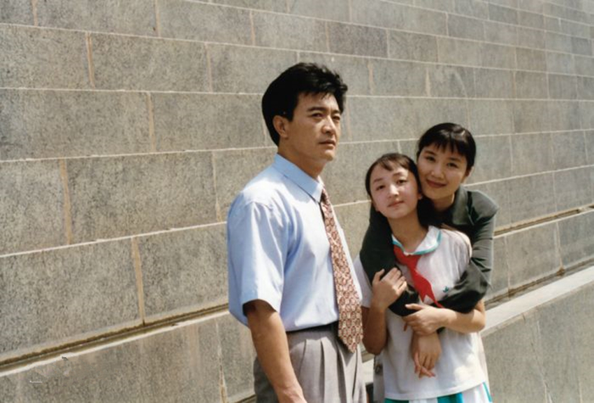 G8怀旧社区分享[百度云盘]（经典彩色故事片）《罪恶》（上影1996）DVDRip.x264.mkv[1.3GB] 第1张截图