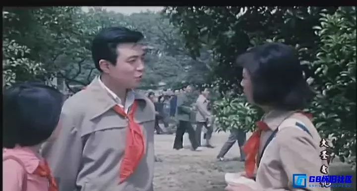 G8怀旧社区分享[闪光的彩球][百度网盘下载][国产怀旧电影][国语无字.RMVB.601M][1982][赵静 / 丁嘉元] 第7张截图