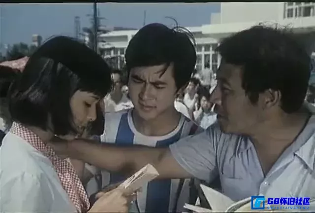 G8怀旧社区分享[难忘中学时光][123网盘][中国旧电影][480PMP4 381 MB ][1986][罗刚/杨丽仪/伍宇娟/顾缨] 第2张截图