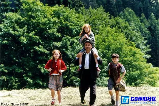 G8怀旧社区分享【欧美】逃出法兰西 / (2002) 【百度云】[德国] 720px264 2Audio [国法双语]  1.13G 第7张截图