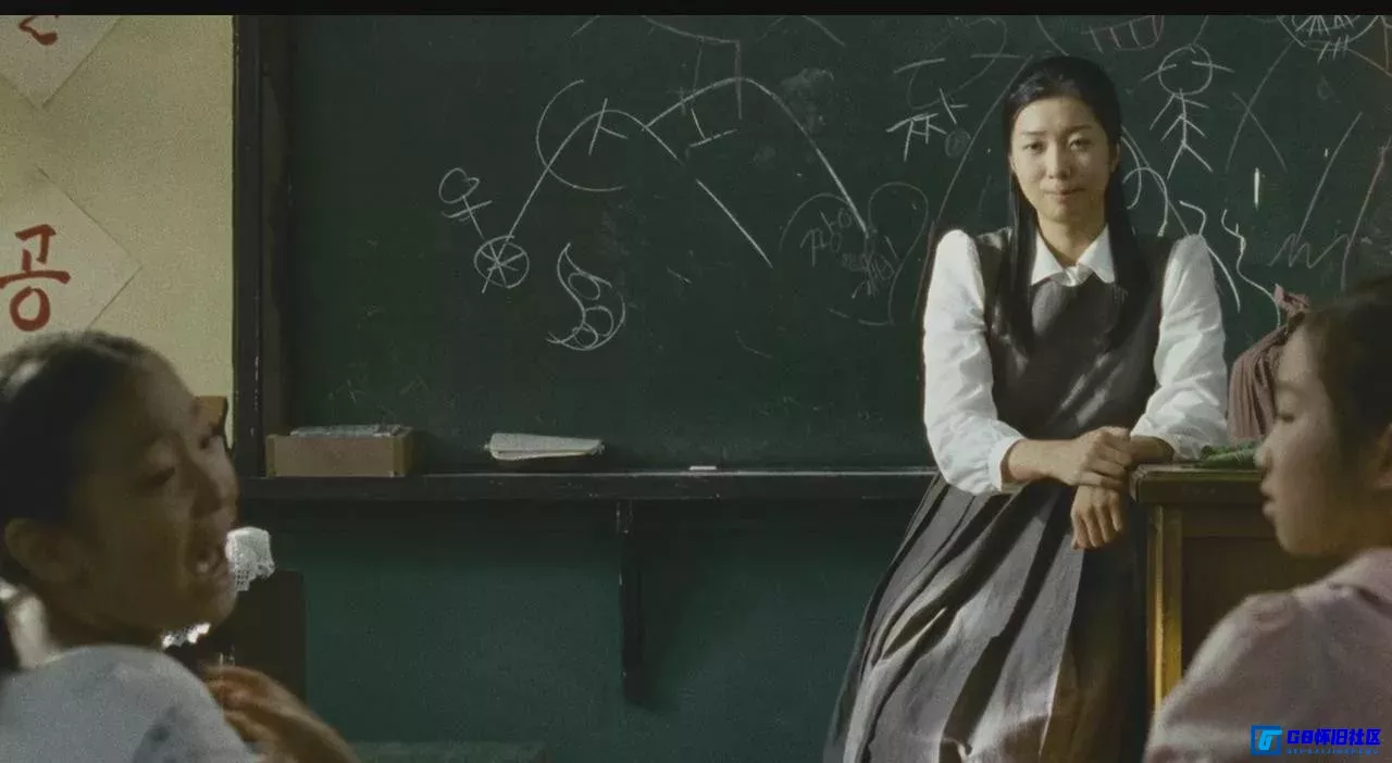 G8怀旧社区分享[小小莲池][百度网盘下载][韩国怀旧电影][原音中字][BluRay.720p.MKV/2.3GB][2010][金雷夏 / 文成根 / 李代延] 第6张截图