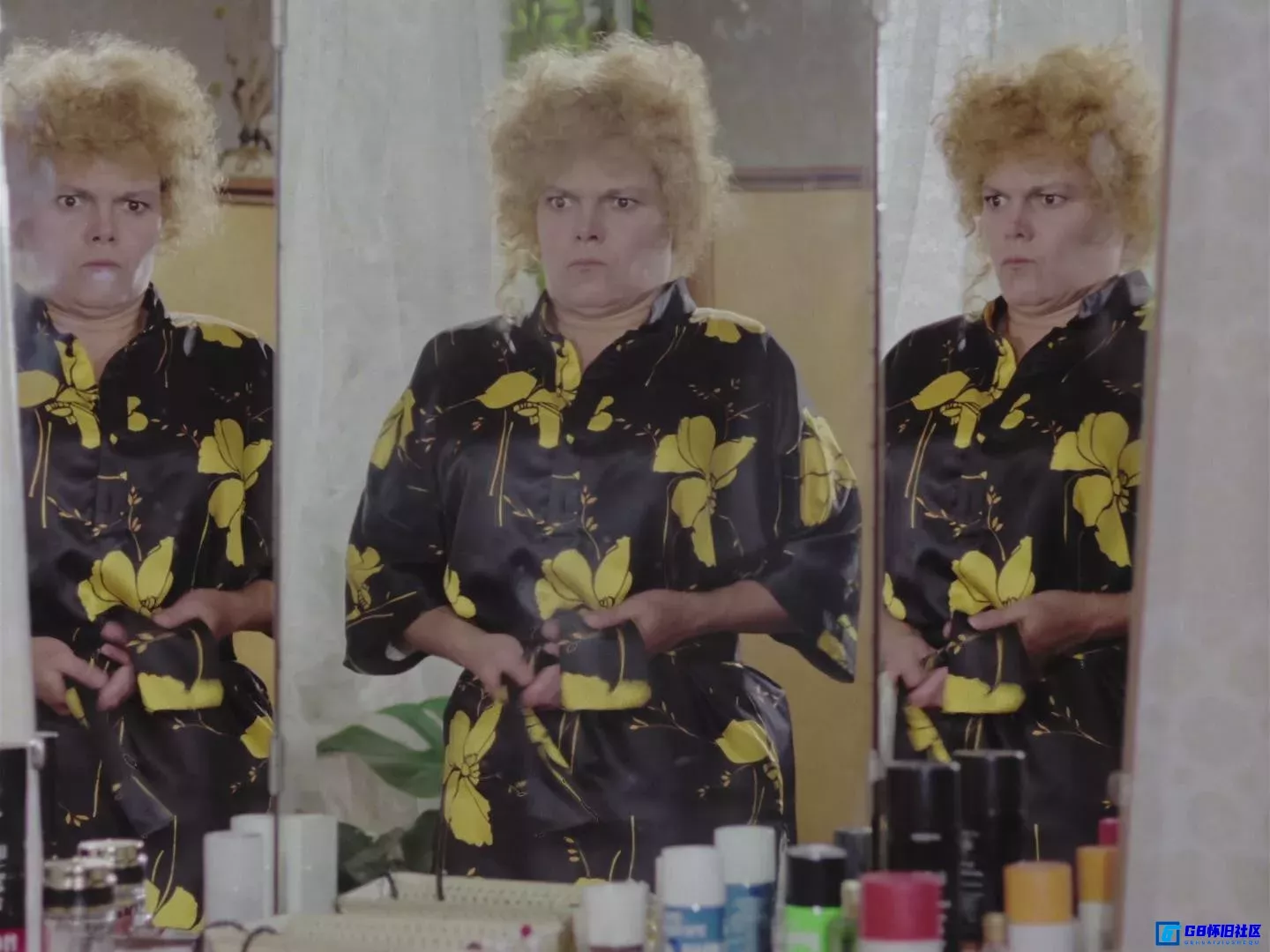 G8怀旧社区分享稀有[高楼轶事（上译国德双语）][mkv/2.30GB/集 共7集][1982前东德/喜剧/家庭/奇幻] 第6张截图