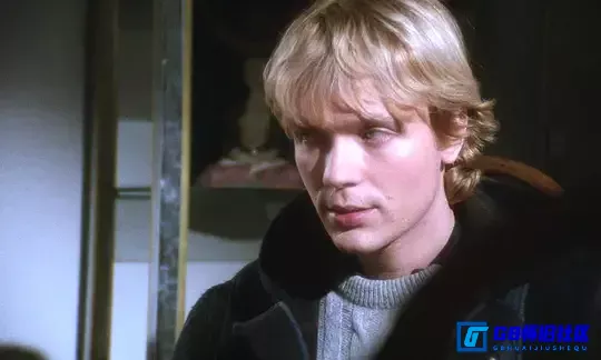 G8怀旧社区分享【欧美】 血染的舞鞋 Murderock - uccide a passo di danza (1984) 【百度云】[意大利]  1080px264 【国语】 3.48G 第4张截图