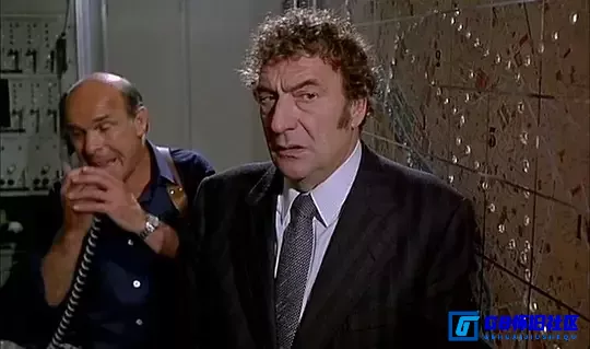 G8怀旧社区分享【欧美】 糊涂警官 Inspecteur la bavure (1980)【百度云】[法国] [1080P] [国语]  2.56G 第4张截图