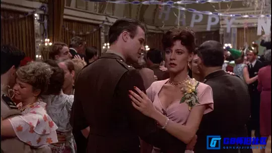 G8怀旧社区分享【欧美】 小迷糊的情泪 Swing Shift (1984)【百度云】 [美国] 720px264【国英双语】 mkv  3.99G 第4张截图