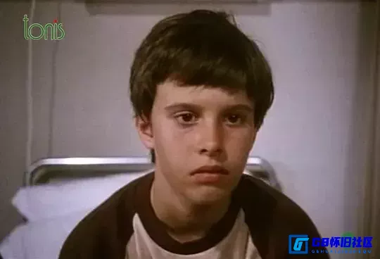 G8怀旧社区分享【欧美】  奥罗拉 Qualcosa di biondo (1984)【百度云】 [ 意大利]  480px264【国语】 mkv  1.33G 第7张截图