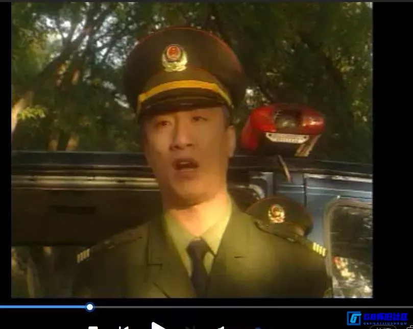 G8怀旧社区分享[警察世家][百度网盘下载][国产怀旧剧][RMVB格式全集27全3.1G][360P][2001][孙红雷 / 李幼斌 / 杜源] 第6张截图