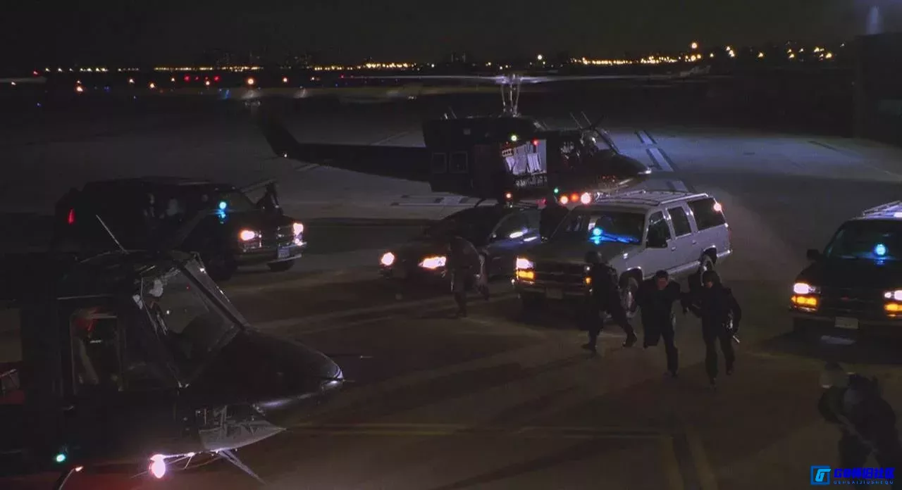 G8怀旧社区分享[正义守望者（国英双语）][mkv/983MB][双字][2000美国/犯罪/惊悚][百度网盘] 第10张截图