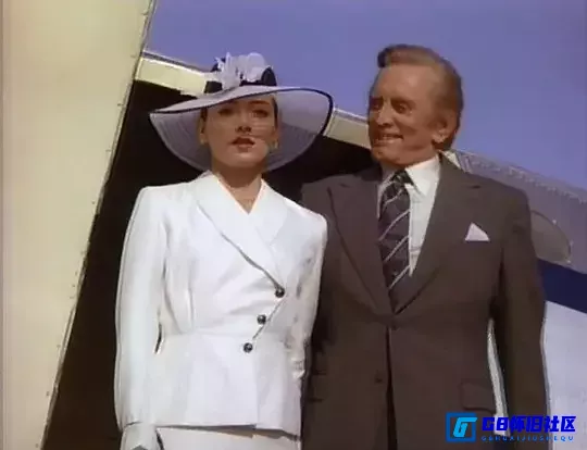 G8怀旧社区分享【百度云】[美国]明星秘史 Queenie (1987) 1080px264 【国英双语】 3.12G 第7张截图