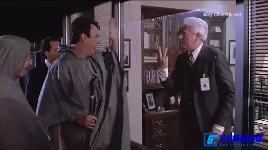 G8怀旧社区分享【百度云】 [美国] 天外飞仙 My Stepmother Is an Alien (1988) 720px264【国语】 mkv  3.39G 第2张截图