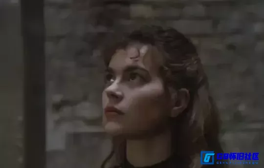 G8怀旧社区分享百度云】 [美国] 柏林之恋 (1989) DVDipx264【国英双语】 mkv  1.11G 第3张截图